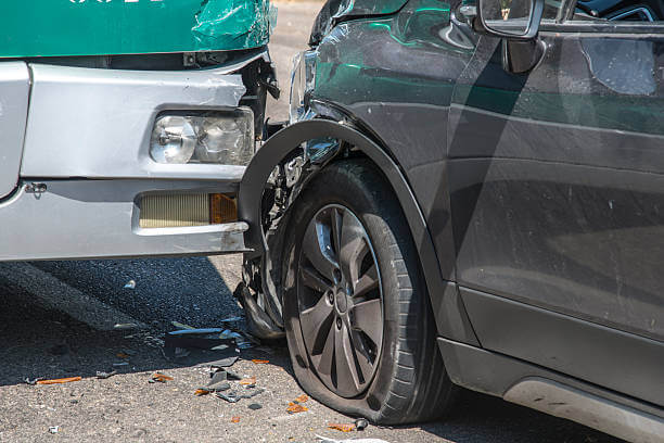 hire a Tampa bus accident lawyer